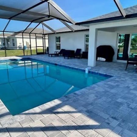 New With Heated Saltwater Pool! Ideal For 2 Families! Villa Cape Coral Luaran gambar